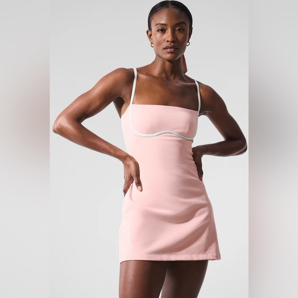 ALO Yoga NWT Airbrush Streamlined Dress Pink Quartz White Size S